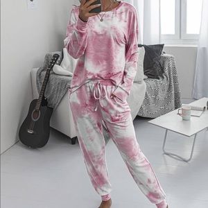 COPY - COPY - Tie dye joggers and long sleeve set